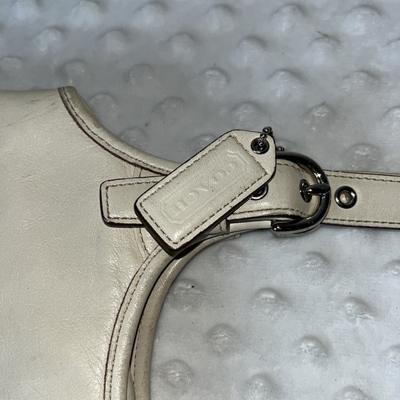 VTG Coach purse - Picture 4 of 10